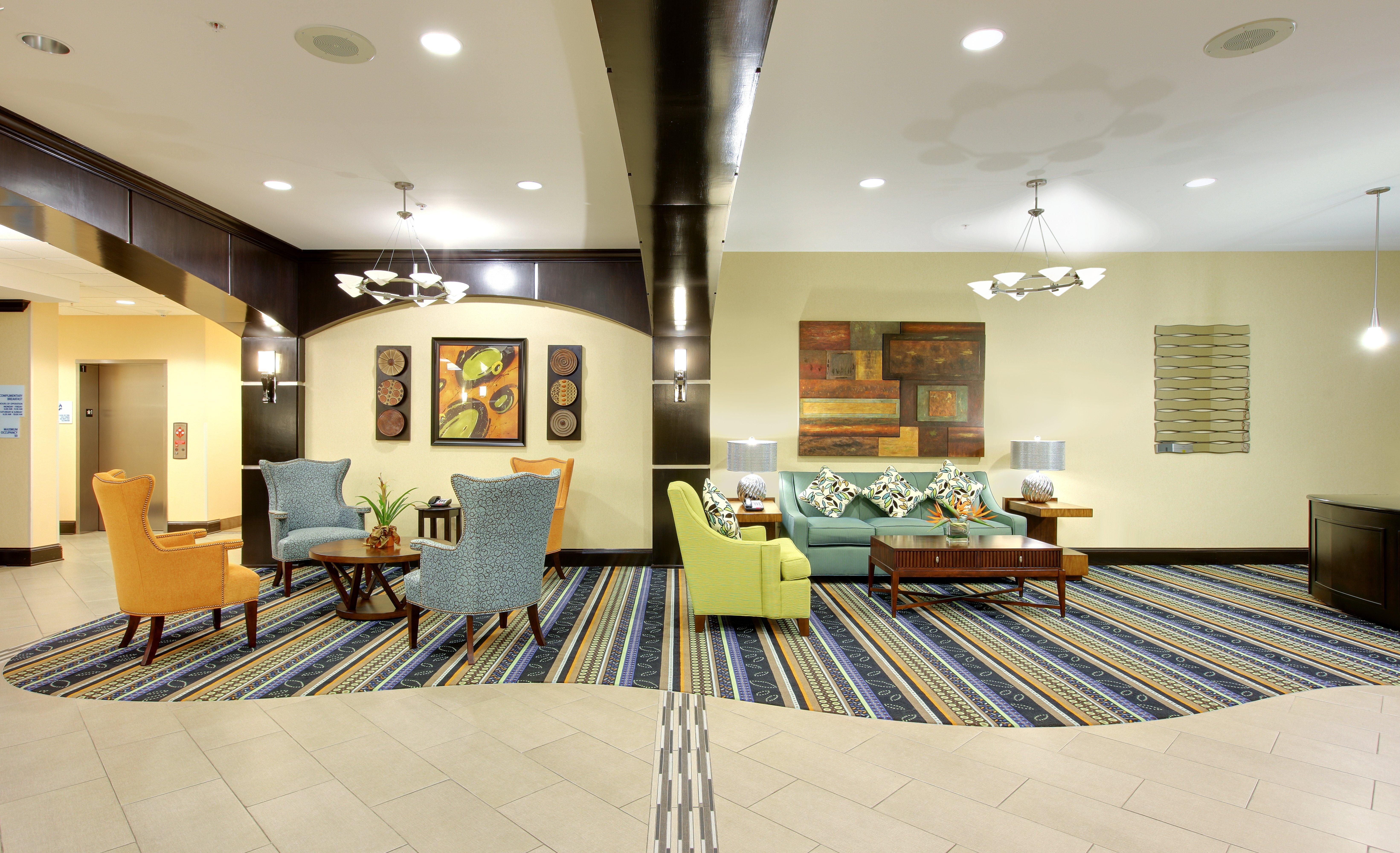 Holiday Inn Express & Suites Covington By Ihg Exterior photo