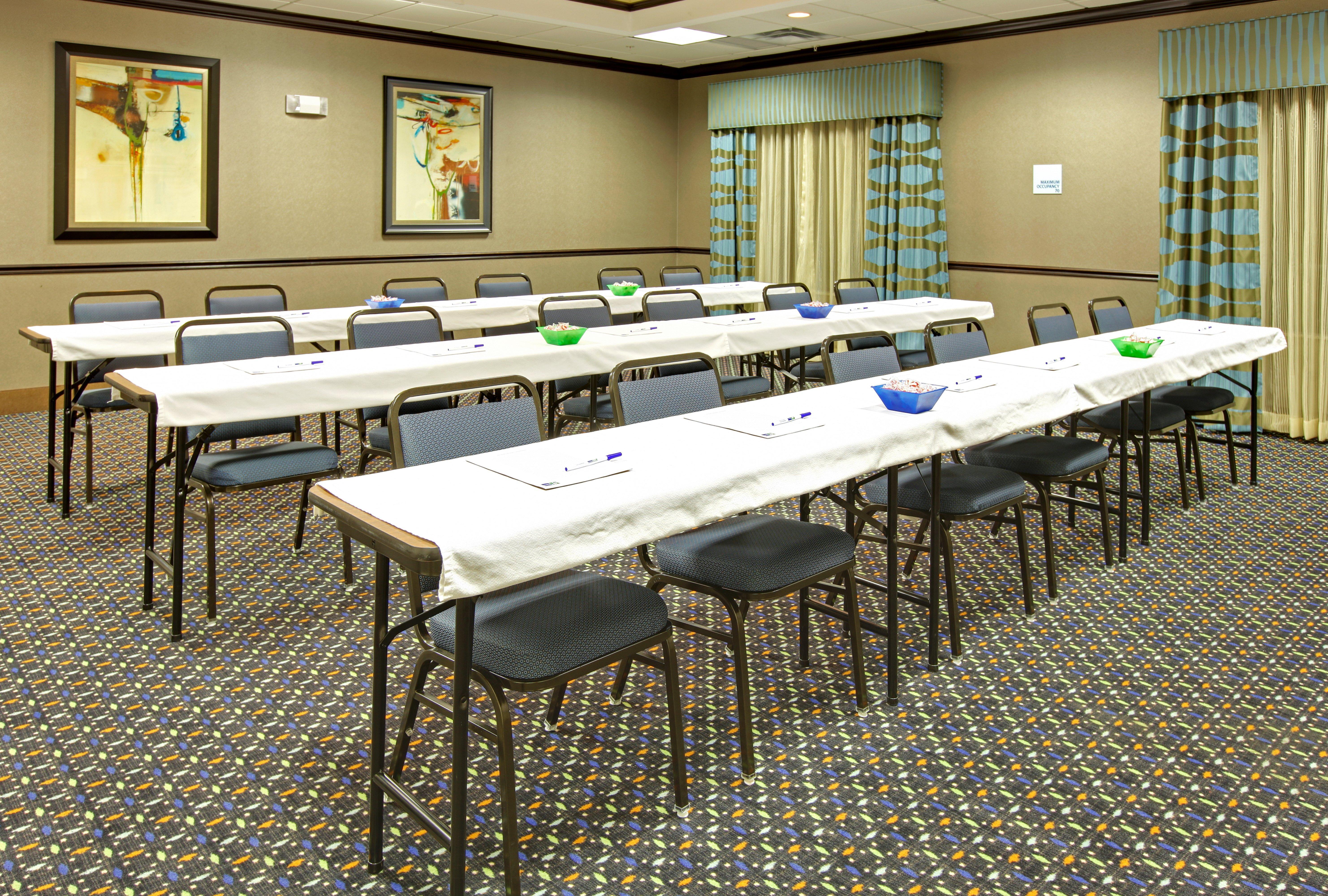 Holiday Inn Express & Suites Covington By Ihg Exterior photo