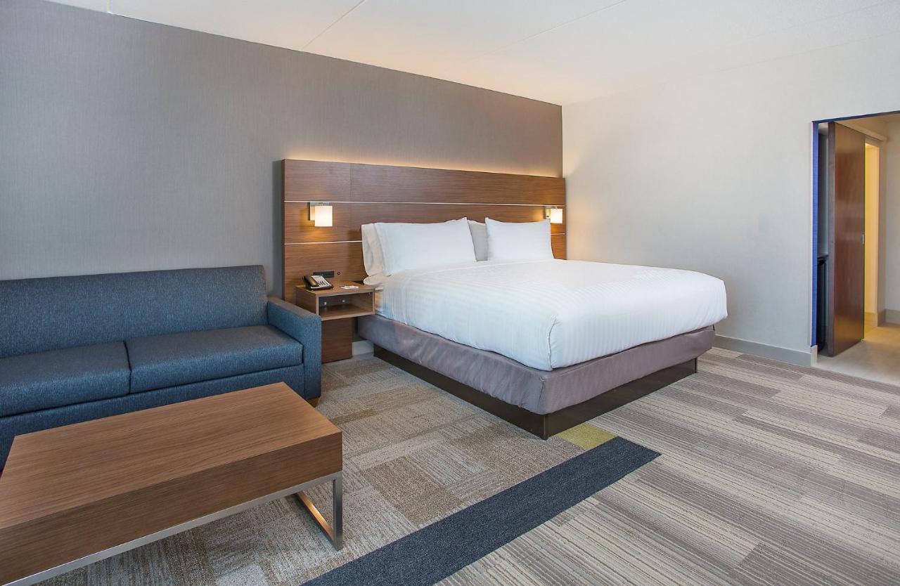 Holiday Inn Express & Suites Covington By Ihg Exterior photo