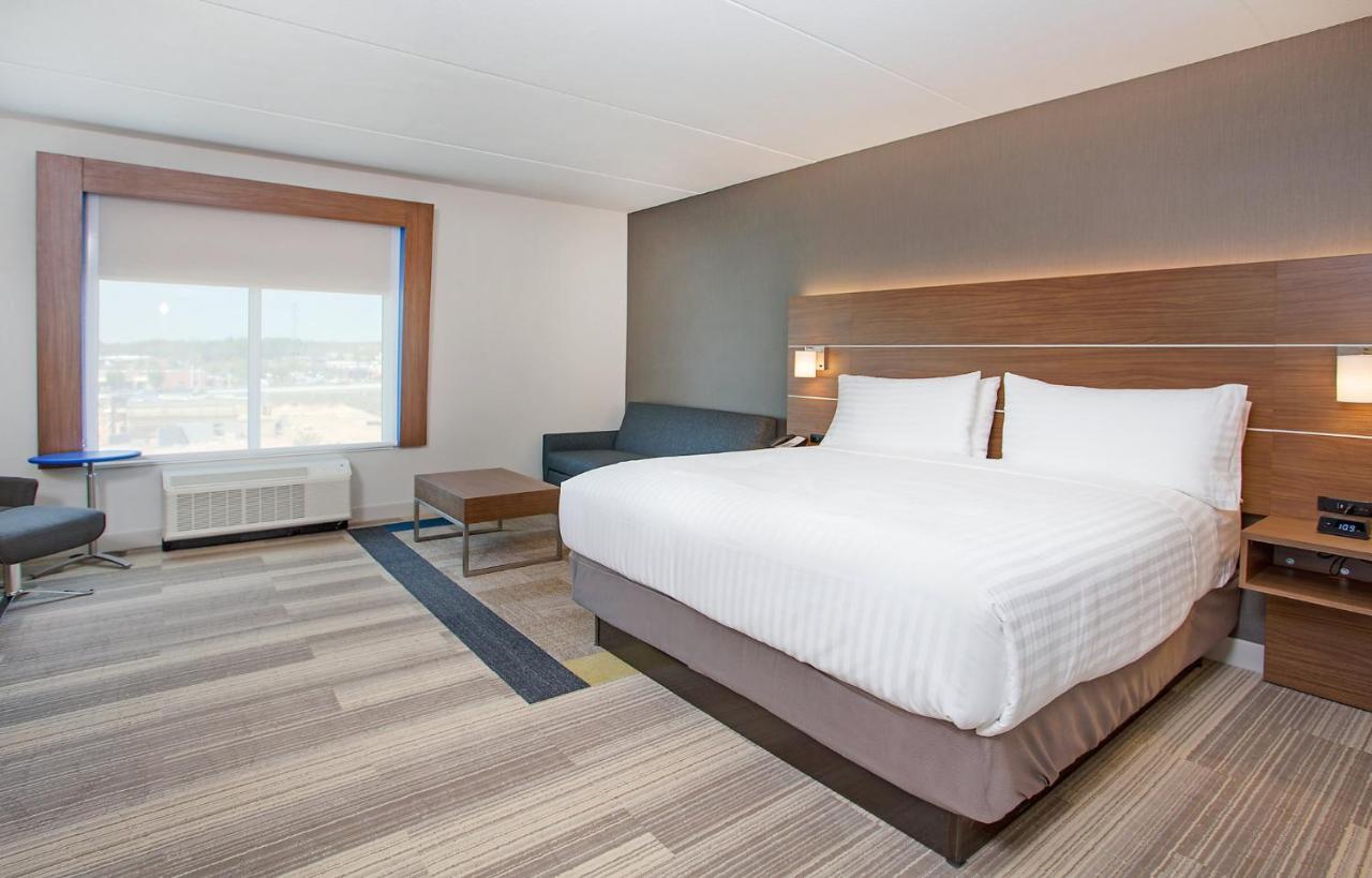 Holiday Inn Express & Suites Covington By Ihg Exterior photo